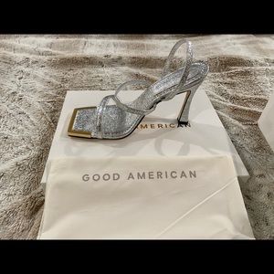 BRAND NEW Good American Standout Square Toe Heel
